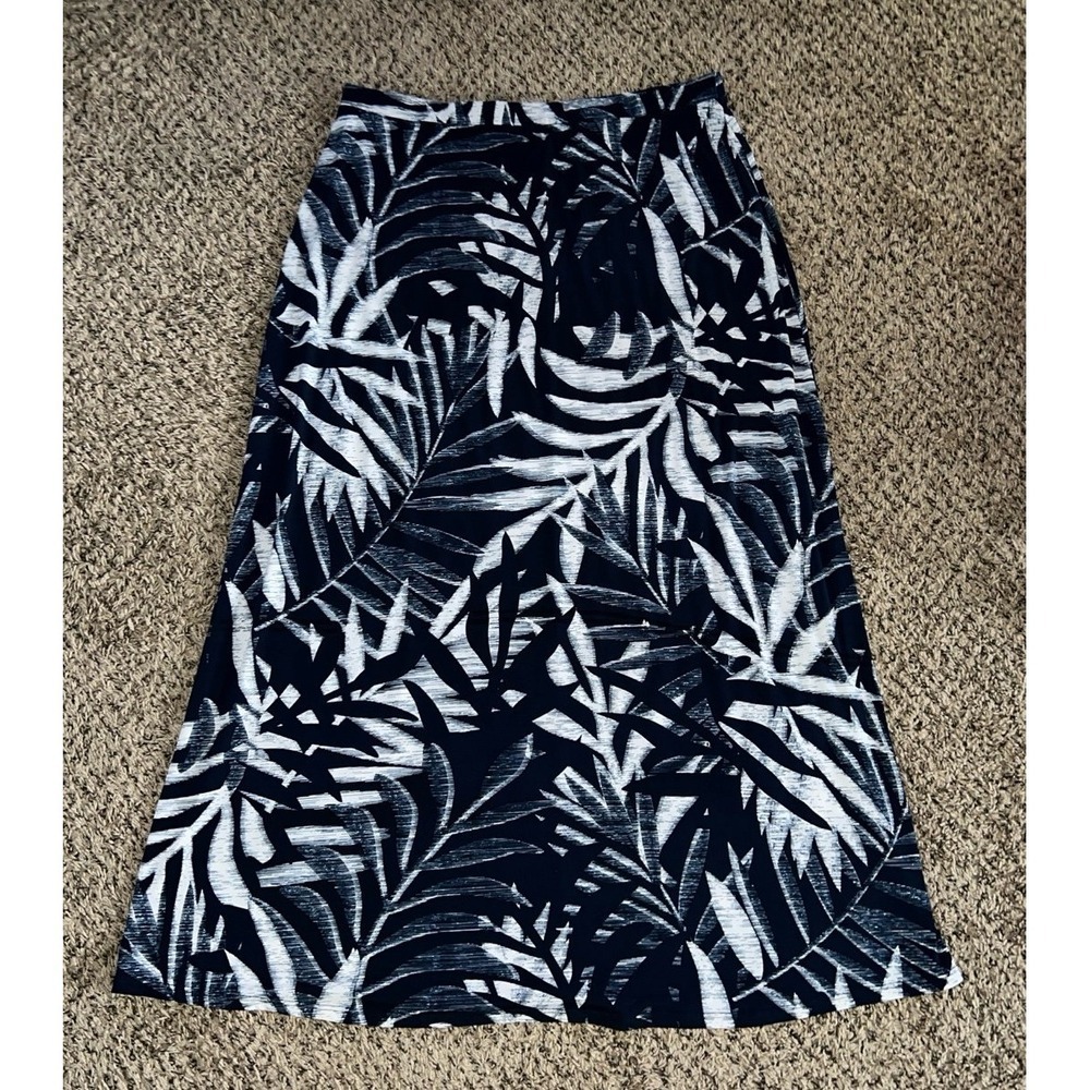 Roz & Ali Women's Navy Blue/White leaves maxi‎ Skirt size 1x